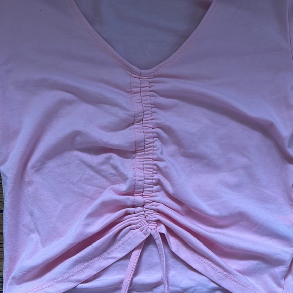 Woman’s size XS pink crop top with tie SHIEN - Picture 2 of 4